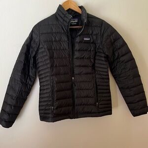 Women’s Patagonia black puffer jacket size small